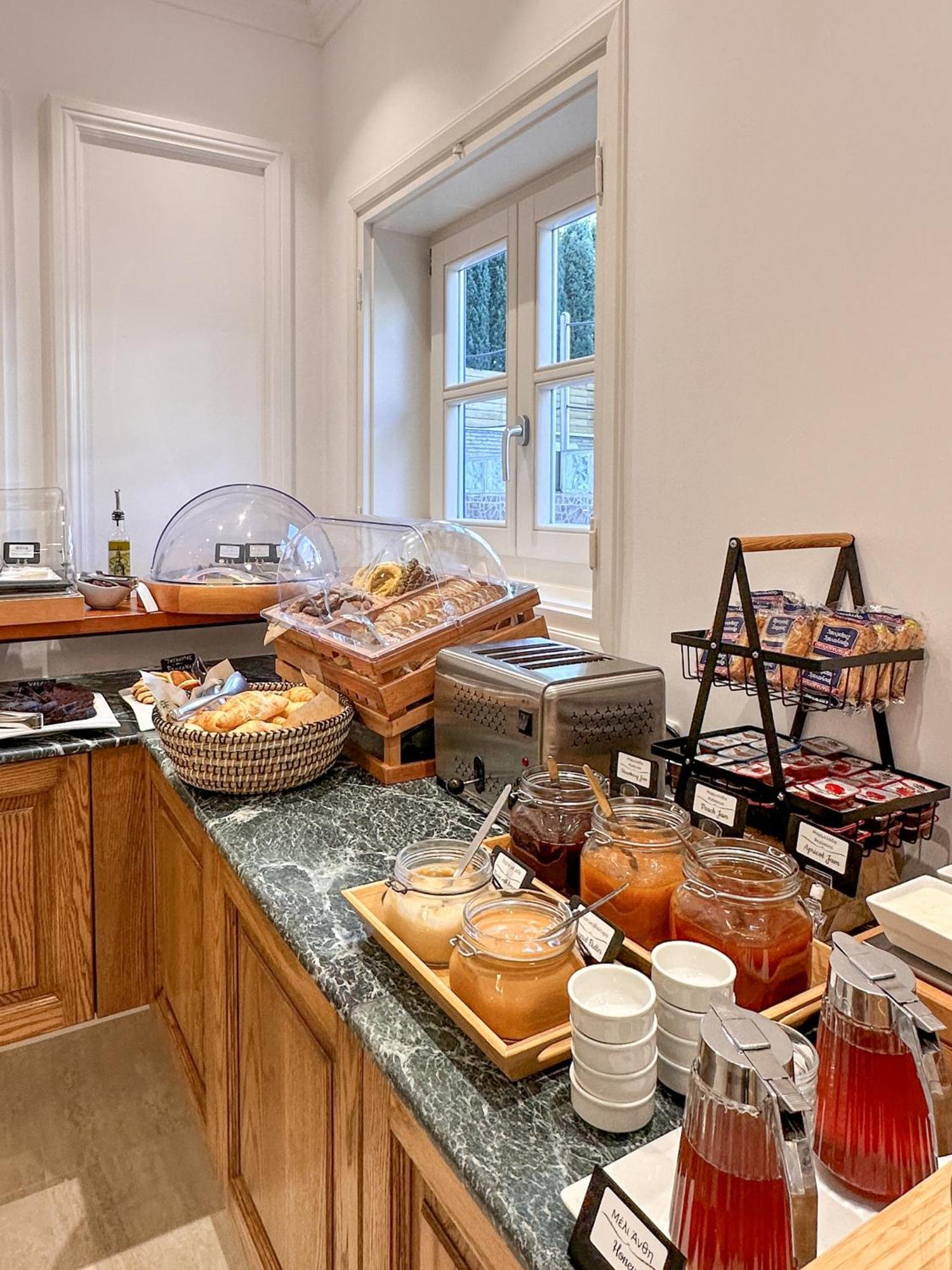 Armata Boutique Hotel Spetses Town Ngoại thất bức ảnh